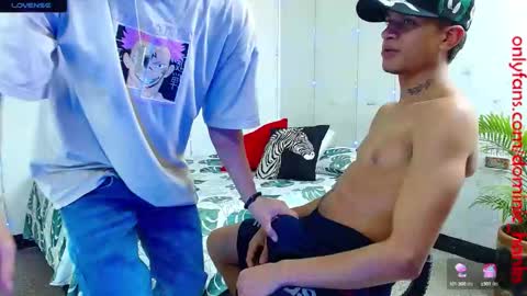 Snapshot of dominic_hanks chatting on 02/01/25, 05:49 DOMINIC AND ANDREW online show from 02/01/25, 05:49