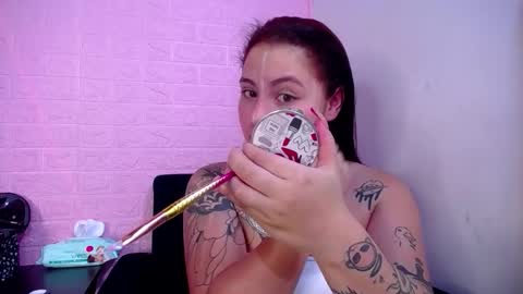   online show from 10/31/25, 12:06