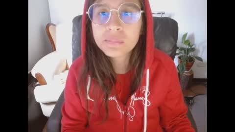   online show from 03/29/26, 01:33