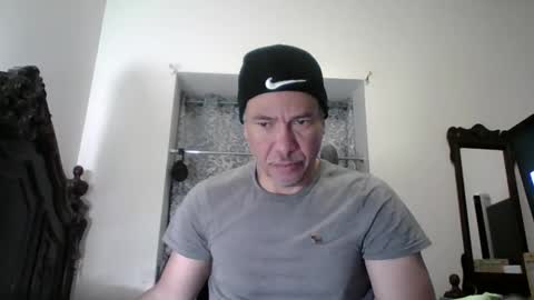 Snapshot of dominicanorico chatting on 01/11/26, 02:55 luis online show from 01/11/26, 02:55