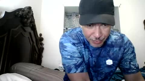 luis online show from 06/25/26, 08:57