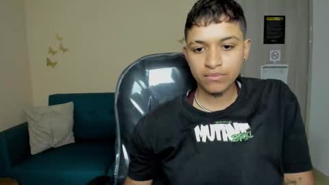 Dominick  online show from 11/05/25, 08:09