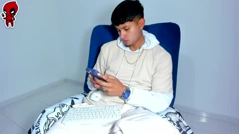  Dominic  online show from 04/09/26, 02:44