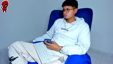 Snapshot of dominick_king chatting on 05/05/26, 02:52 Dominic online show from 05/05/26, 02:52
