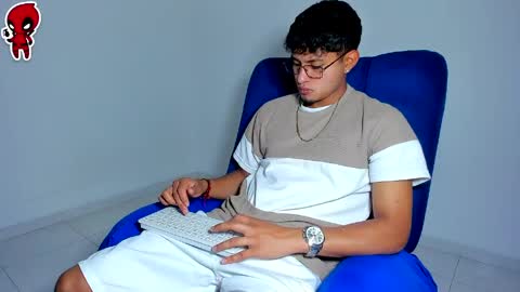 Snapshot of dominick_king chatting on 05/07/26, 03:12 Dominic online show from 05/07/26, 03:12