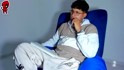 Snapshot of dominick_king chatting on 05/30/26, 03:03 Dominic online show from 05/30/26, 03:03