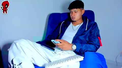 Snapshot of dominick_king chatting on 07/01/26, 01:40 Dominic online show from 07/01/26, 01:40