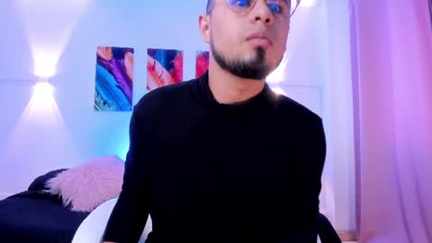 Dominik online show from 06/10/26, 06:29