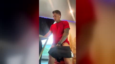 Snapshot of dominiofit chatting on 07/06/26, 11:40 Only fans Ronnie col---InstaRonniecolleman online show from 07/06/26, 11:40