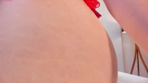 Snapshot of dominiquevega_ chatting on 01/20/25, 01:50 Dominique online show from 01/20/25, 01:50