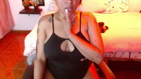  D O M I N K  online show from 05/24/26, 08:47