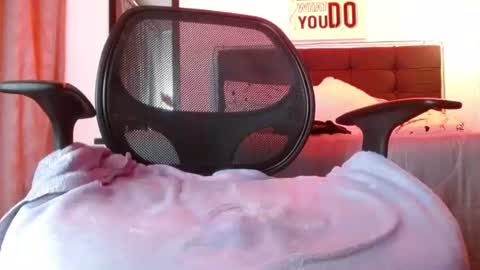  D O M I N K  online show from 07/11/26, 09:23
