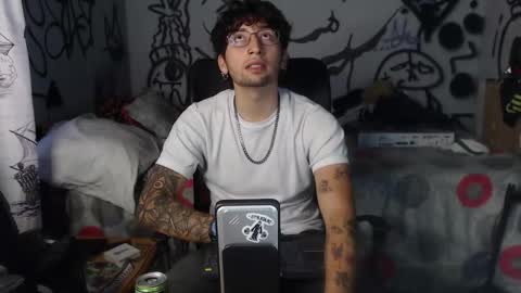 dominus_kane online show from 12/17/25, 10:38