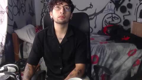 dominus_kane online show from 12/21/25, 02:35