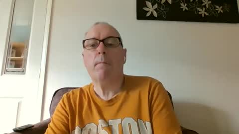 Snapshot of domjolly08 chatting on 10/08/25, 02:47 David uk online show from 10/08/25, 02:47