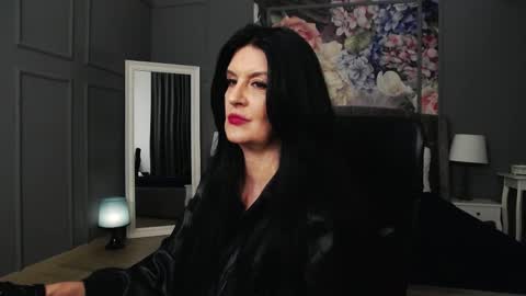 Snapshot of dommelisa chatting on 02/22/25, 01:33 Dom Melisa online show from 02/22/25, 01:33