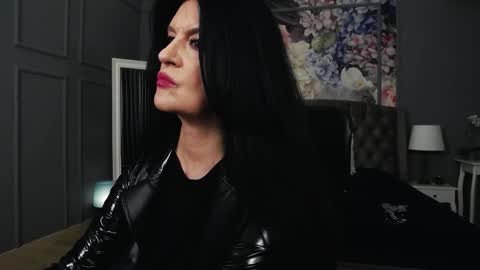 Snapshot of dommelisa chatting on 09/13/25, 05:24 Dom Melisa online show from 09/13/25, 05:24