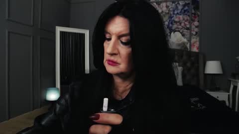 Snapshot of dommelisa chatting on 10/22/25, 08:30 Dom Melisa online show from 10/22/25, 08:30