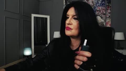 Snapshot of dommelisa chatting on 11/22/25, 09:47 Dom Melisa online show from 11/22/25, 09:47