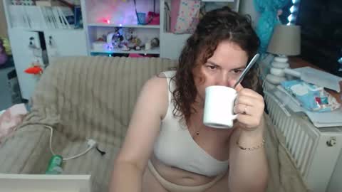 Snapshot of domsublady chatting on 06/05/26, 11:27 Mistress online show from 06/05/26, 11:27