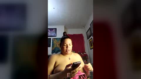 Snapshot of domtstopgal chatting on 06/12/26, 02:10 domtstopgal online show from 06/12/26, 02:10