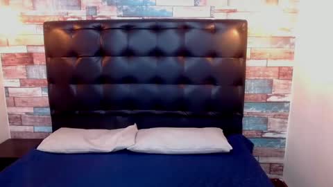 DONA Y CARL online show from 12/12/24, 05:10