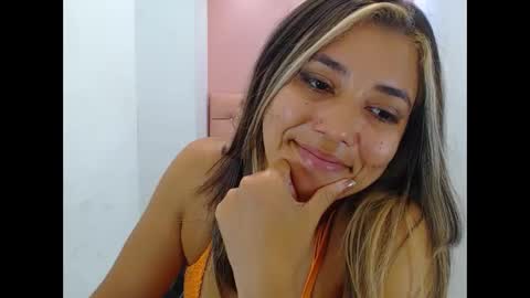 dona_tella online show from 09/24/25, 04:43