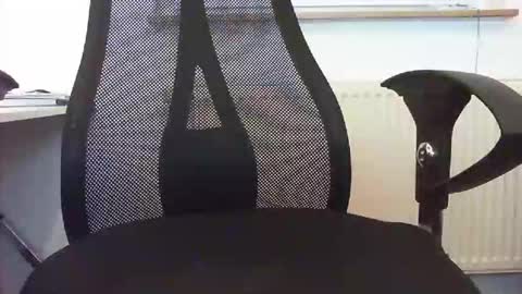 Snapshot of donker85 chatting on 10/05/25, 08:40 Donker85 online show from 10/05/25, 08:40