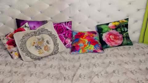 DonnaGriffin online show from 11/05/25, 08:31