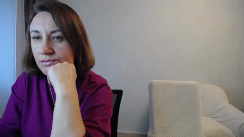 Tatiana 43 curvy sexy body and Joanna redhead 39 years online show from 11/19/25, 09:20