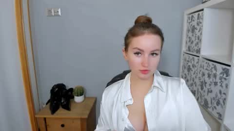 DonnaSensual online show from 10/17/25, 10:51