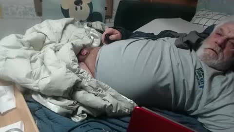 cummingdoouug online show from 01/14/26, 05:18