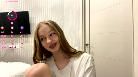 Snapshot of doreathagustave chatting on 05/14/26, 09:10 Anika online show from 05/14/26, 09:10