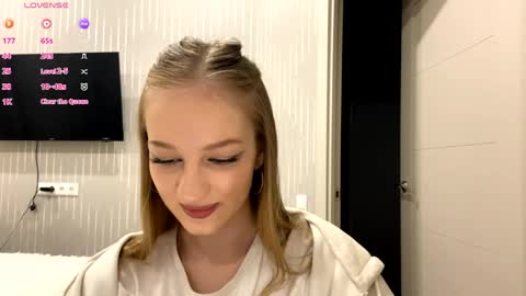 Snapshot of doreathagustave chatting on 06/04/26, 09:21 Anika online show from 06/04/26, 09:21