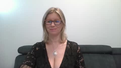 DoreenSexy online show from 12/05/25, 07:10