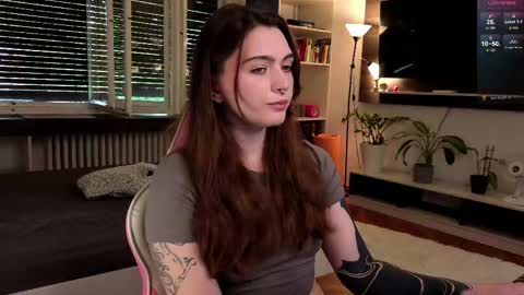 Snapshot of dorfmatratze_ chatting on 06/07/26, 06:06 Alice online show from 06/07/26, 06:06