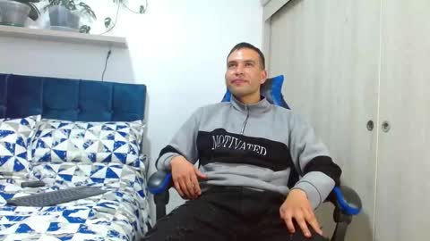 dorian_h online show from 03/22/26, 02:04