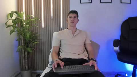 dorian_mystery online show from 02/03/26, 04:43