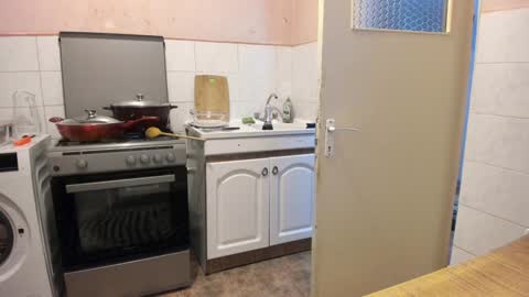 menu  below online show from 12/14/24, 07:25