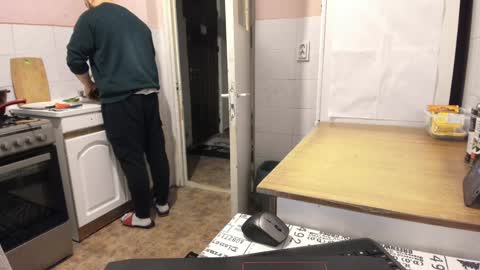 menu  below online show from 12/19/24, 06:01