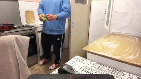 menu  below online show from 01/29/25, 08:56