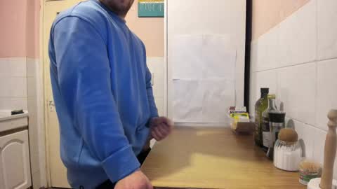 menu  below online show from 02/14/25, 09:53