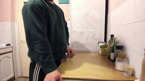 menu  below online show from 02/28/25, 07:14