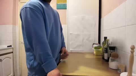 menu  below online show from 03/02/25, 06:48