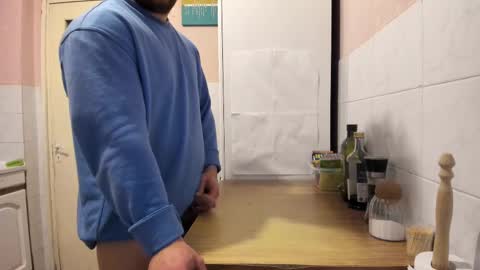 menu  below online show from 03/06/25, 08:16