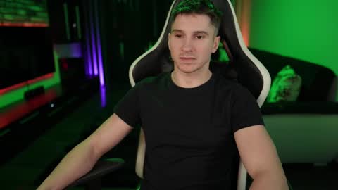 Dorian Reyes online show from 02/14/25, 12:19