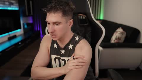 Dorian Reyes online show from 02/19/25, 12:14