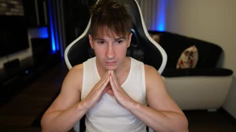 Dorian Reyes online show from 09/25/25, 12:36