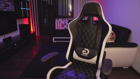 Dorian Reyes online show from 02/21/26, 02:01