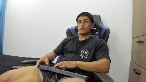 dorman_boy online show from 11/03/25, 02:35